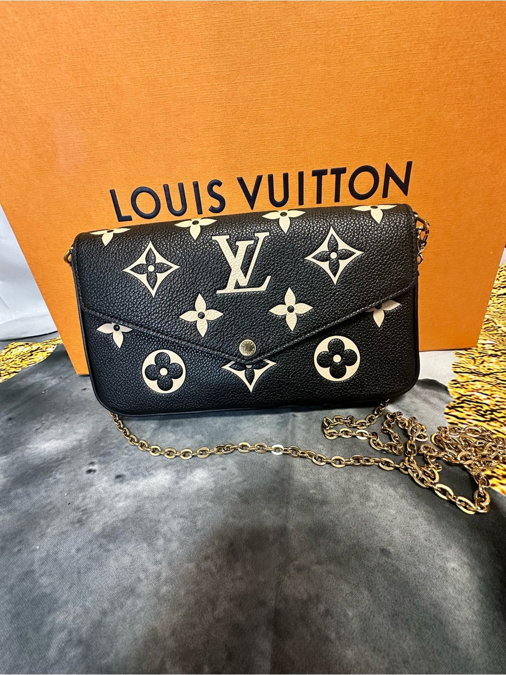 Louis Vuitton Felicie Black Monogram Chain Wallet